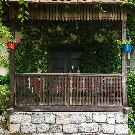 плави вајат * Gornje Leskovice